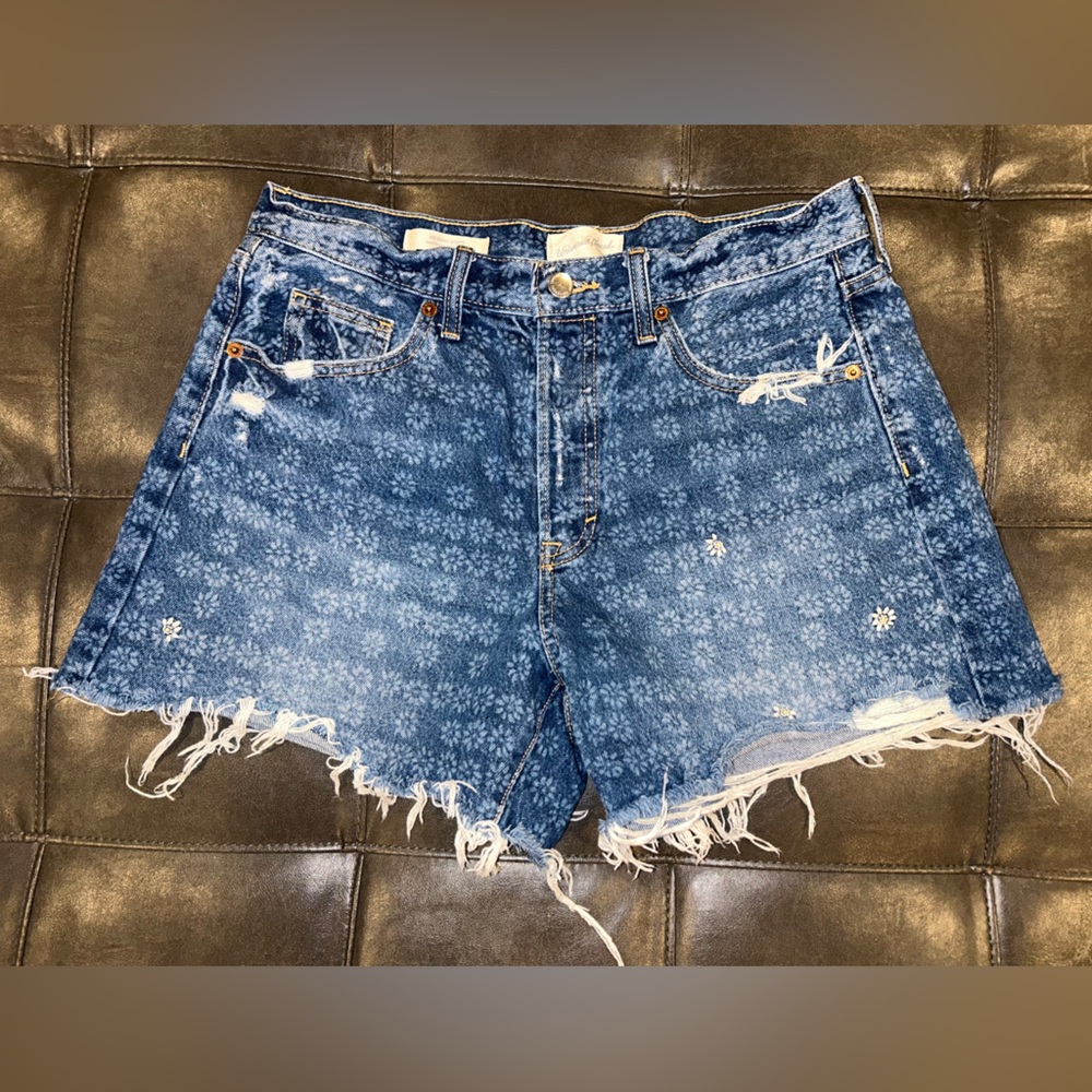 Universal Thread Blue Floral Jean Shorts